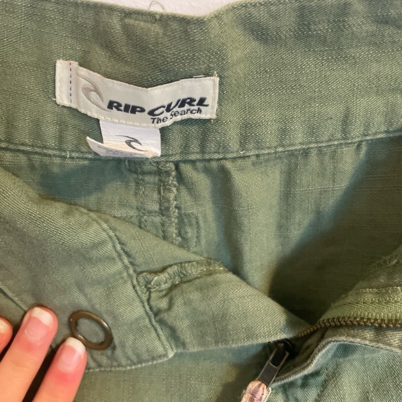 Women’s S rip curl army green cargo skirt - Picture 2 of 4